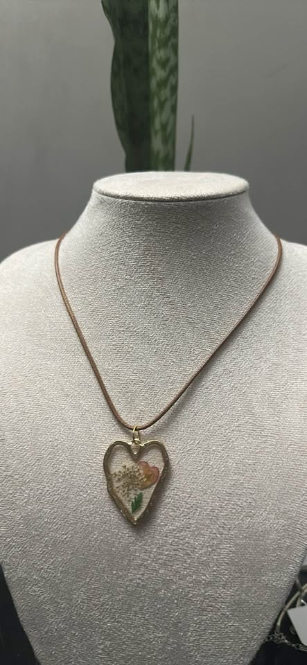 Floral pressed necklace - photo 5
