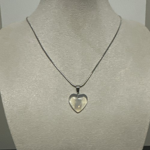 Clear heart pendant necklace