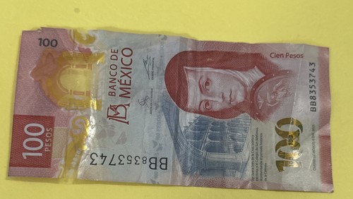 100 Pesos Mexico bill