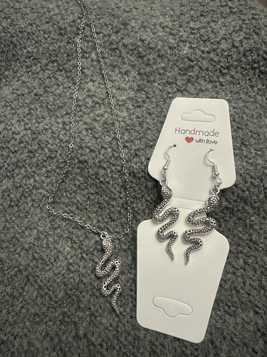 pair of silver-toned snake drop earrings with Necklace Set