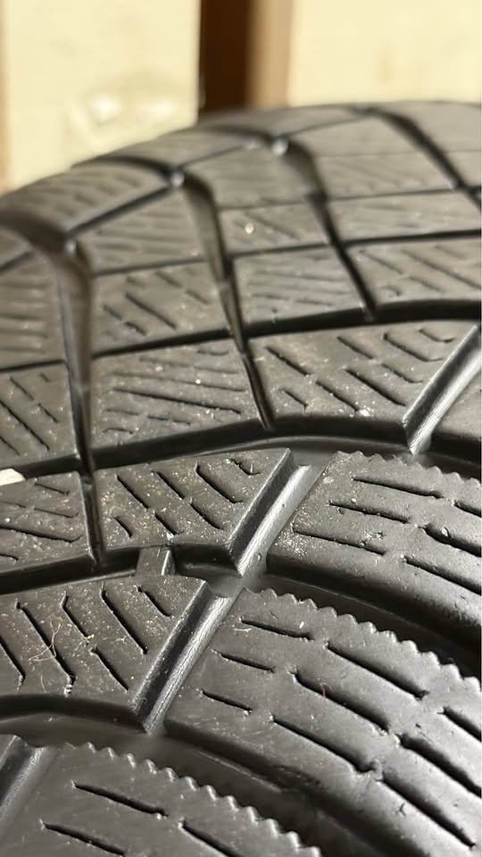 2025 Acura RDX/Honda CRV winter package 235/60R18 - photo 2