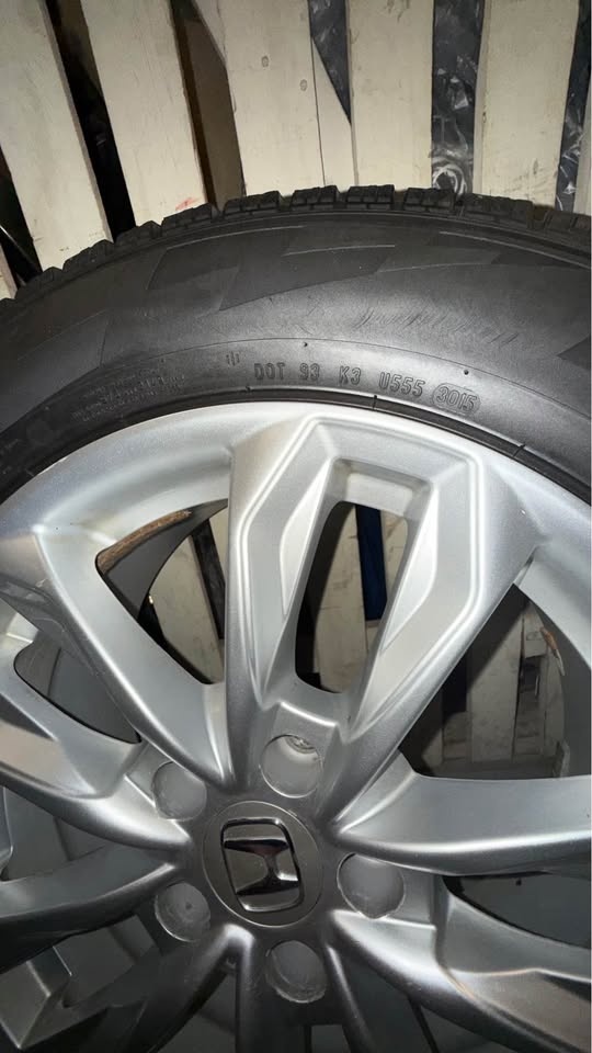 2025 Acura RDX/Honda CRV winter package 235/60R18 - photo 3