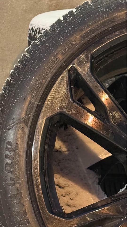 2026 Audi E Tron GT original OEM rims with winter tires - photo 5