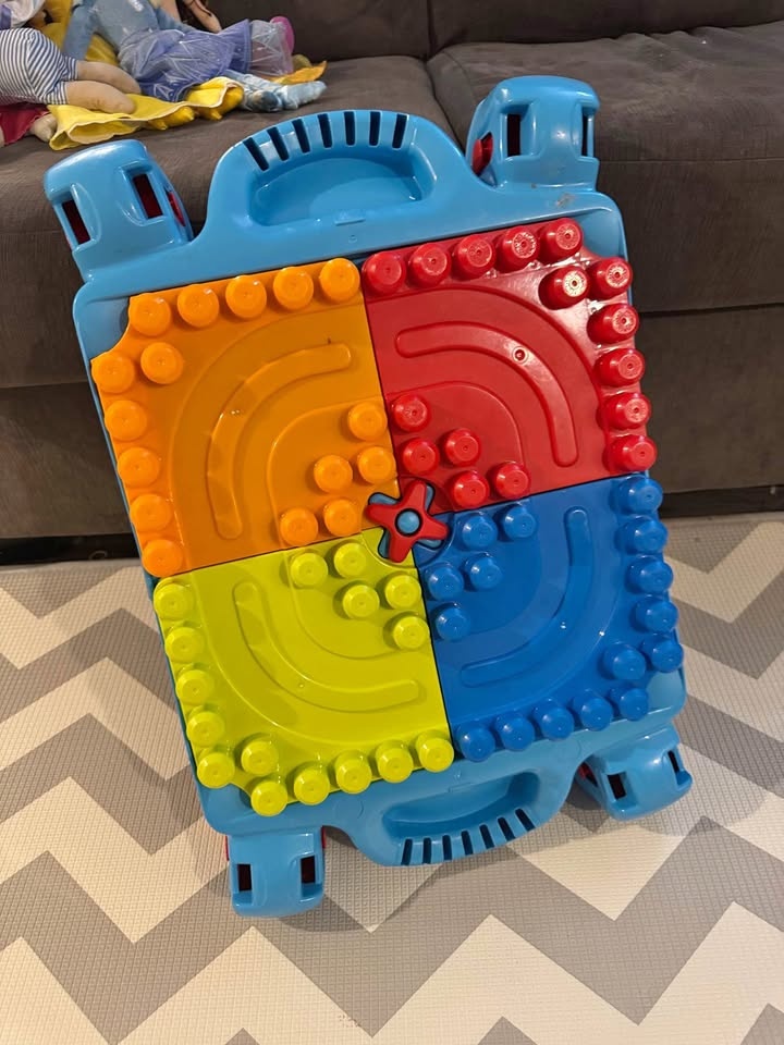 Mega bloks Build ‘n Learn ONLY Table