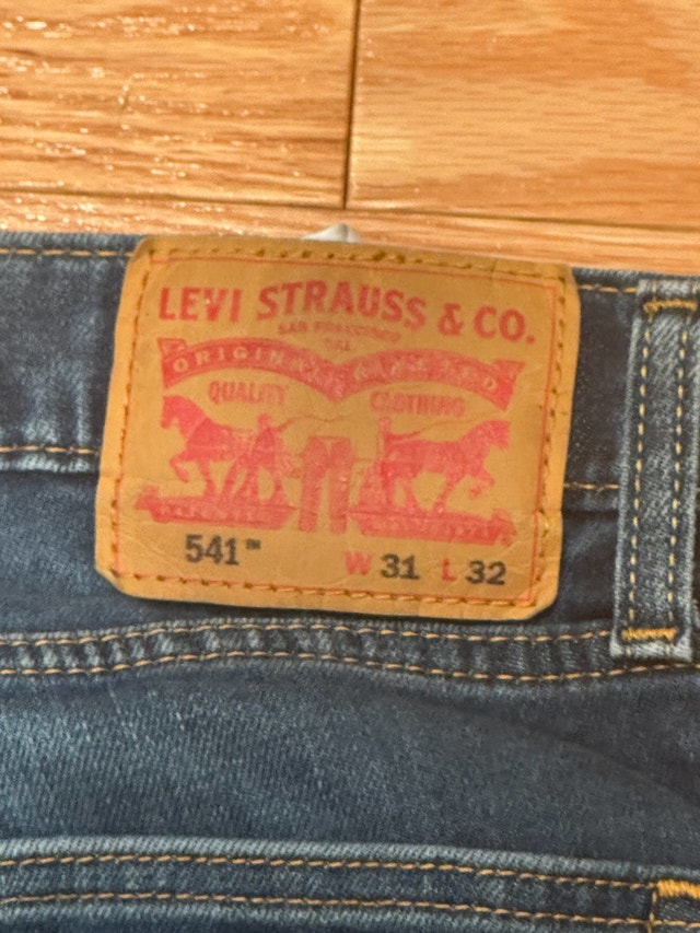 32W. Levi Athletic Taper Jeans - photo 3
