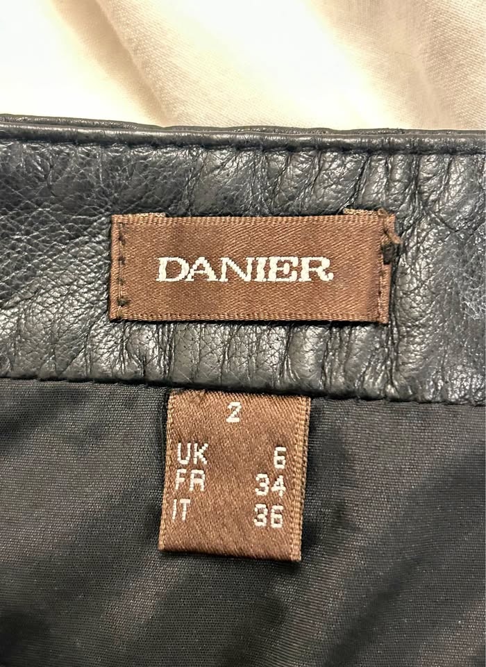 Vintage Danier Embroidered Mini skirt (2010s)