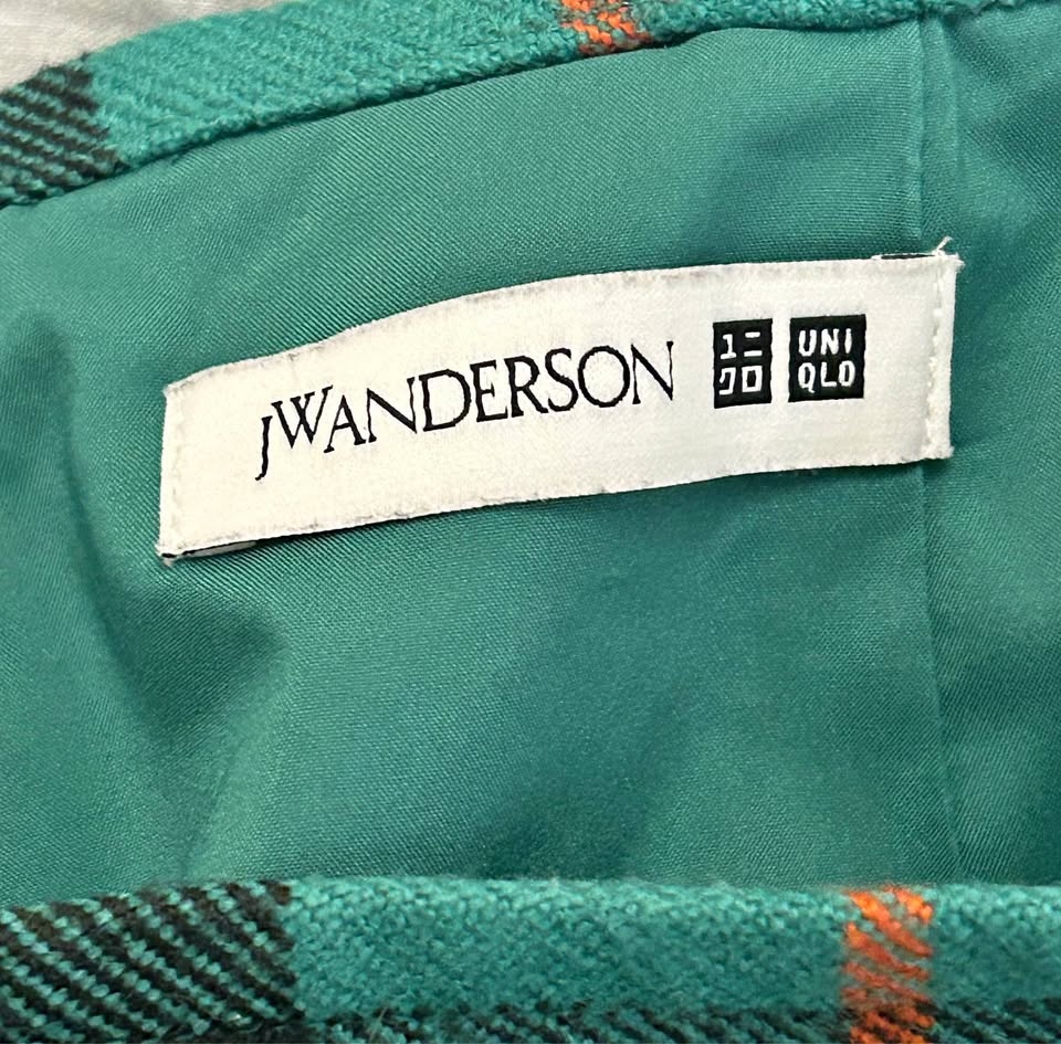 JW Anderson X Uniqlo - tarten wrap skirt