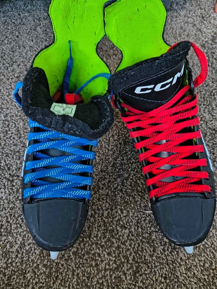 CCM Hockey skates - photo 2