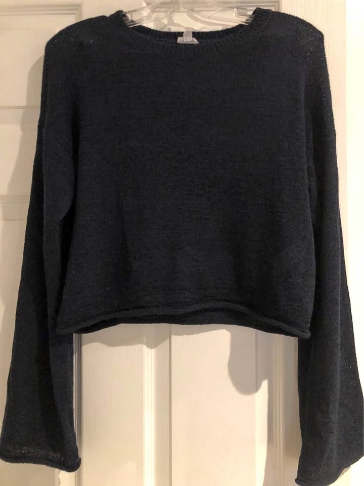 Garage navy blue sweater Medium
