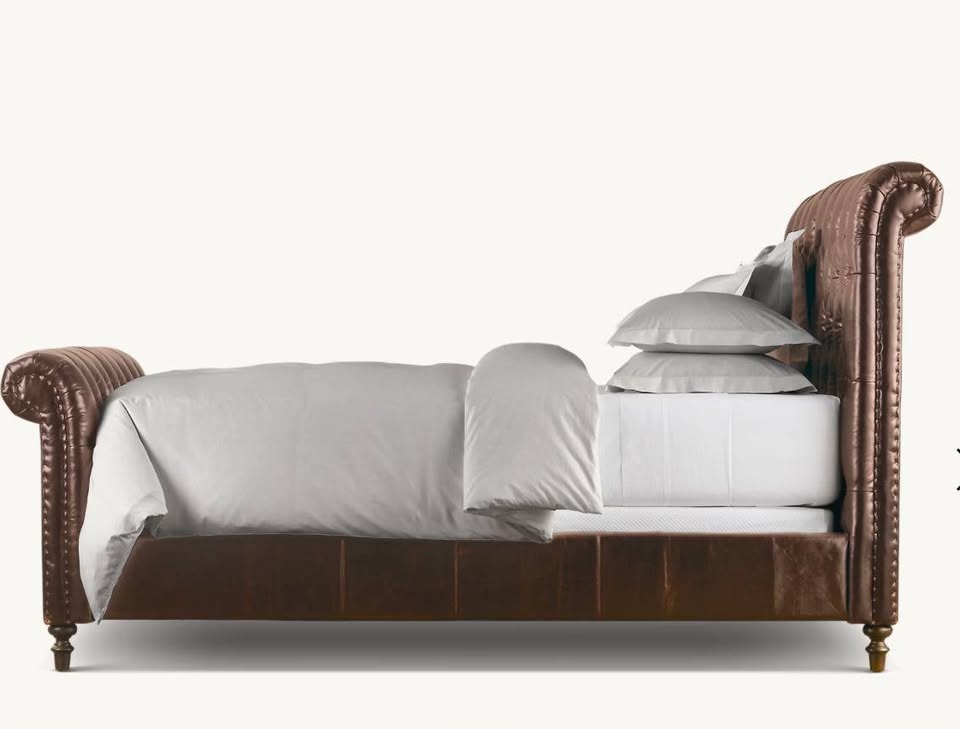 RESTORATION HARDWARE Chesterfield Leather Sleigh Bed - Queen - photo 3