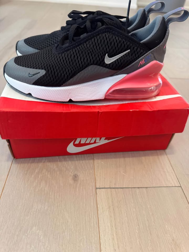 Nike Air Max 270 Kids’ Sneakers – Size 2.5Y - photo 3
