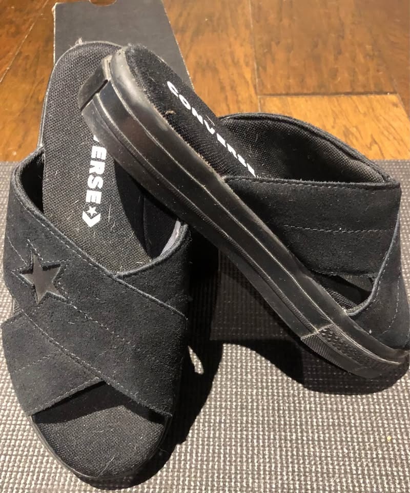Converse black shoes 7.5 - photo 2