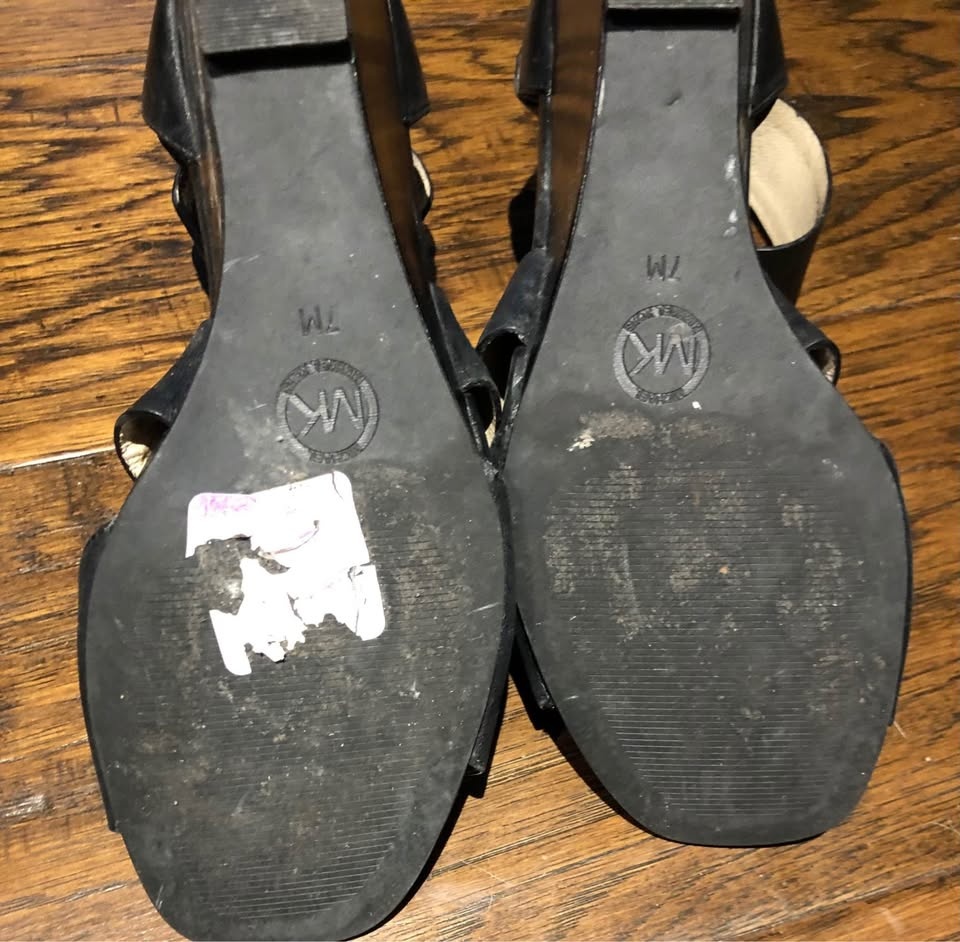 Michael Kors black leather sandals sz 7 - photo 4