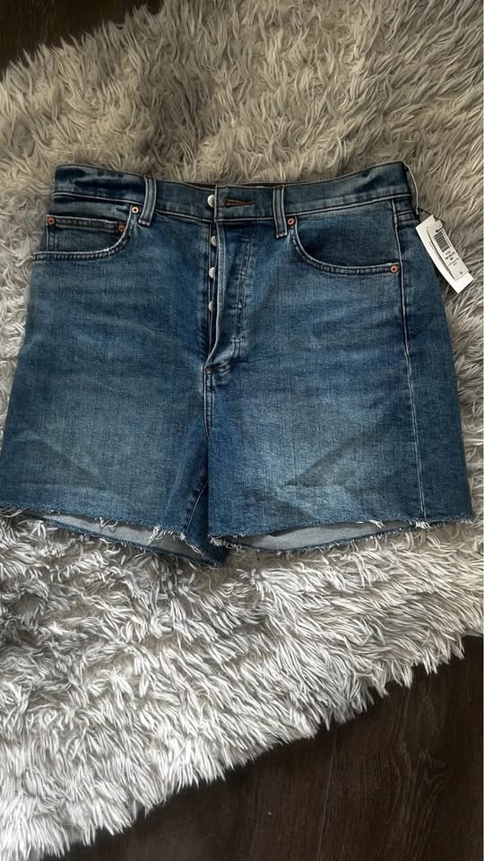 The '50s Arlo Hi Mid-thigh Denim Short by Aritzia Size 32 - photo 2