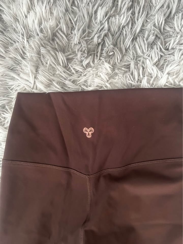TNaction Shorts High waisted 7” Size M BRAND NEW - photo 4