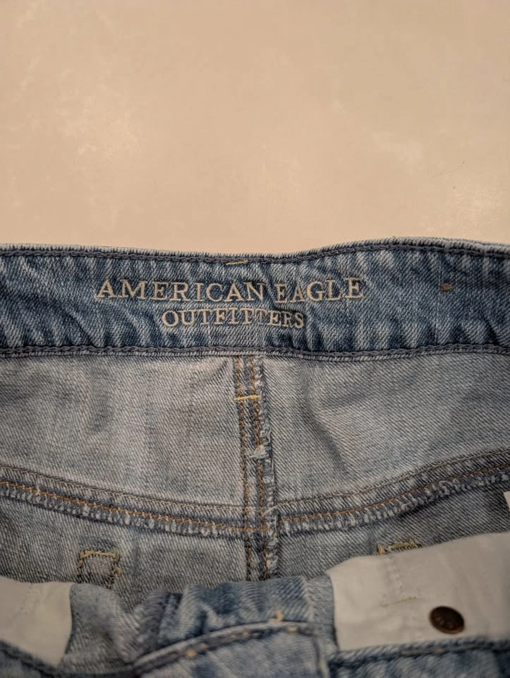 American Eagle Womens Light Blue Ripped Jean Shorts Size 2 - photo 2