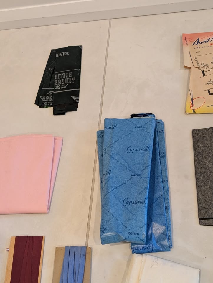 My Grandmother’s Collection of Vintage Sewing & Crafting Supplie - photo 4