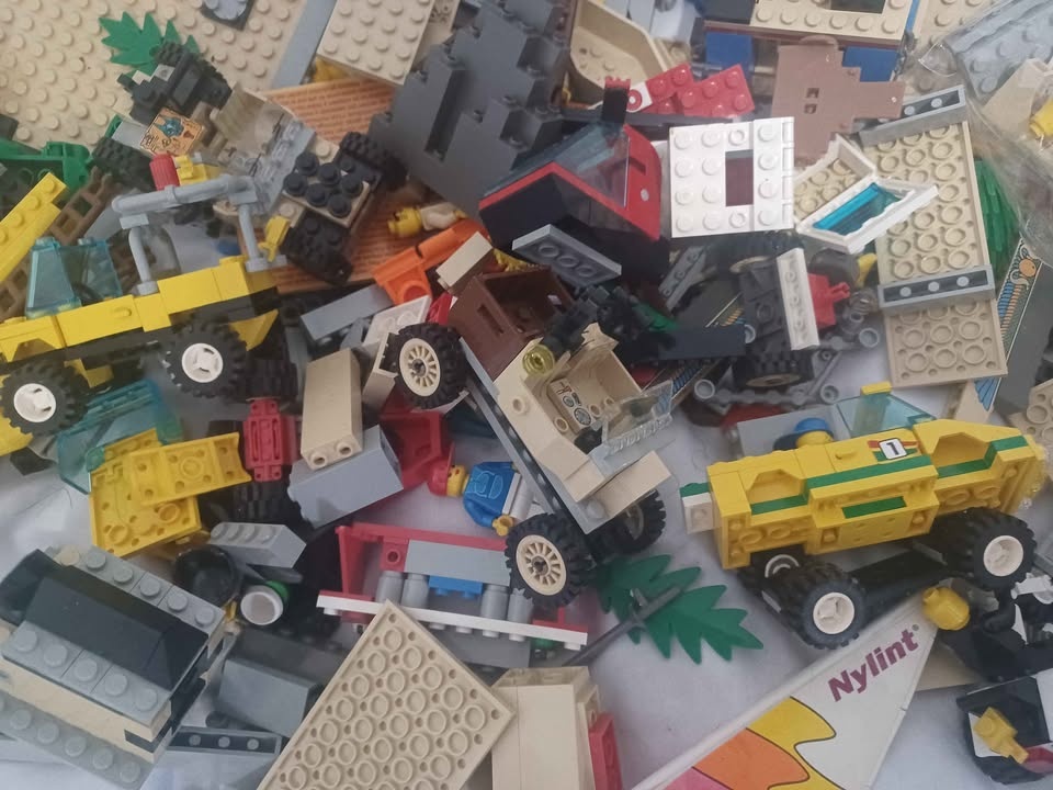 Huge vintage rare 90's Lego lot with instructions! - photo 2