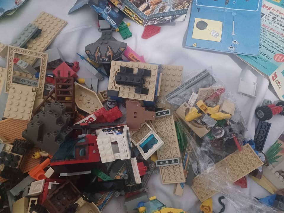 Huge vintage rare 90's Lego lot with instructions! - photo 3