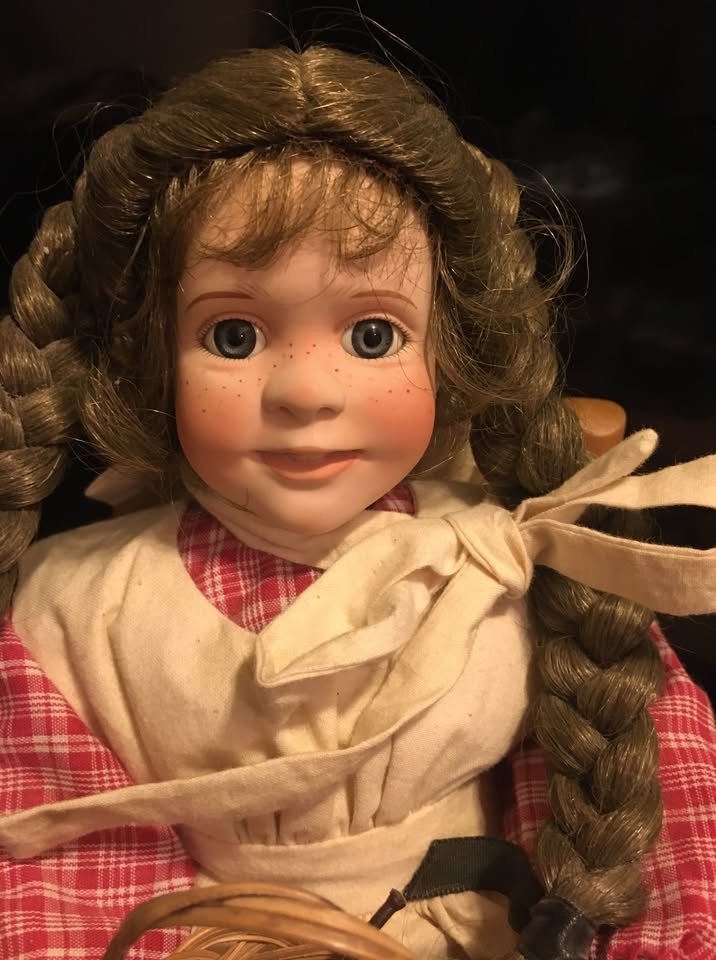 Laura Ingalls Ashton Drake Porcelain Doll - photo 2