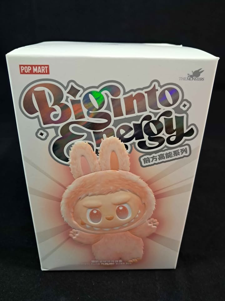 BIG INTO ENERGY PENDANT LABUBU (LOVE) - photo 2