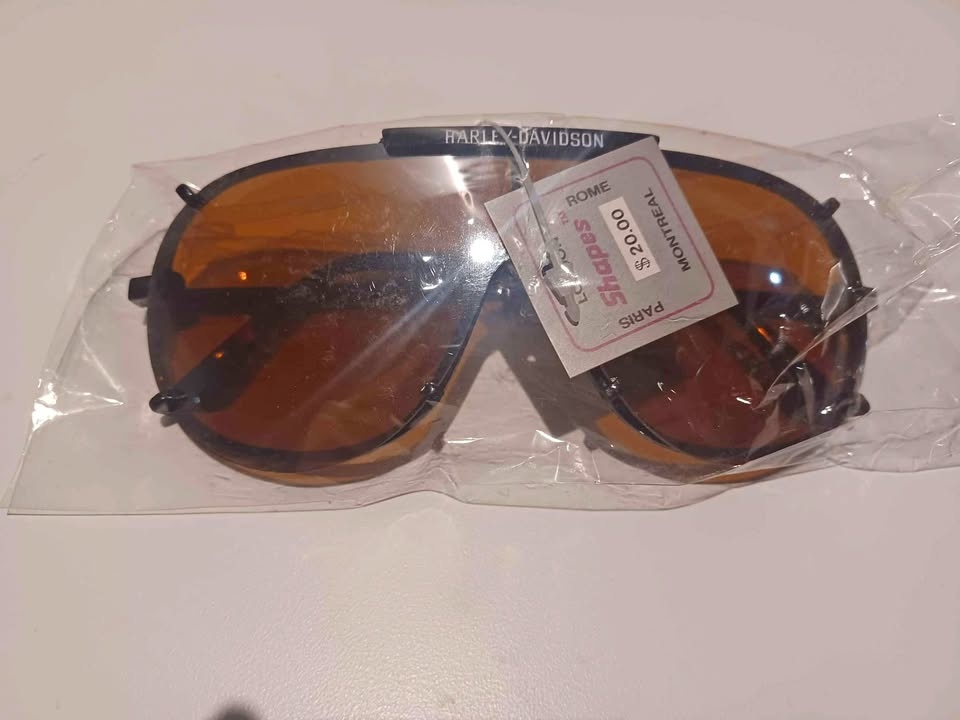 Vintage Harley Sunglasses / lunettes soleil