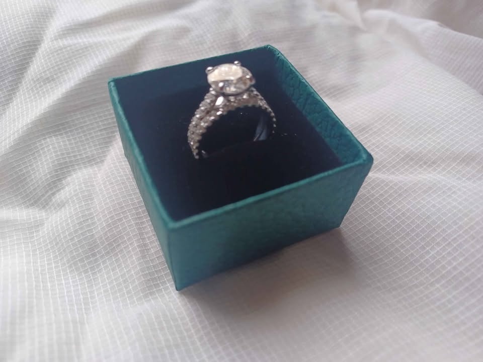 Beautiful brand new 5.28 CT .925 Silver double ring - photo 2