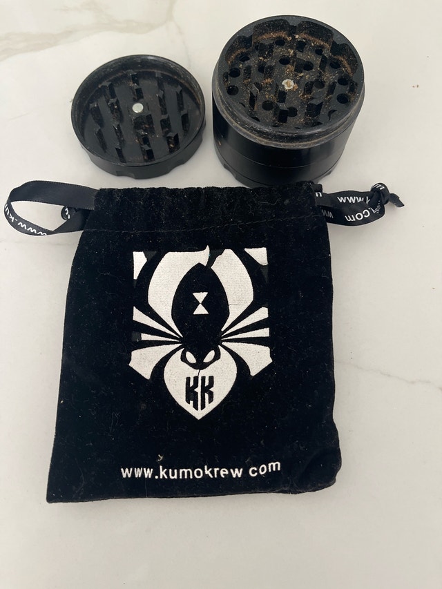 Arizer Extreme Q includes bonus grinder - photo 4