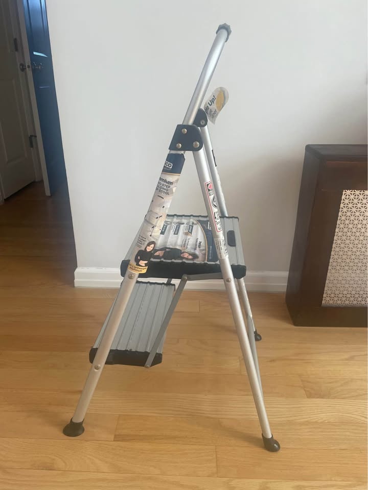 Cosco Feather Light Folding Step Stool - photo 2