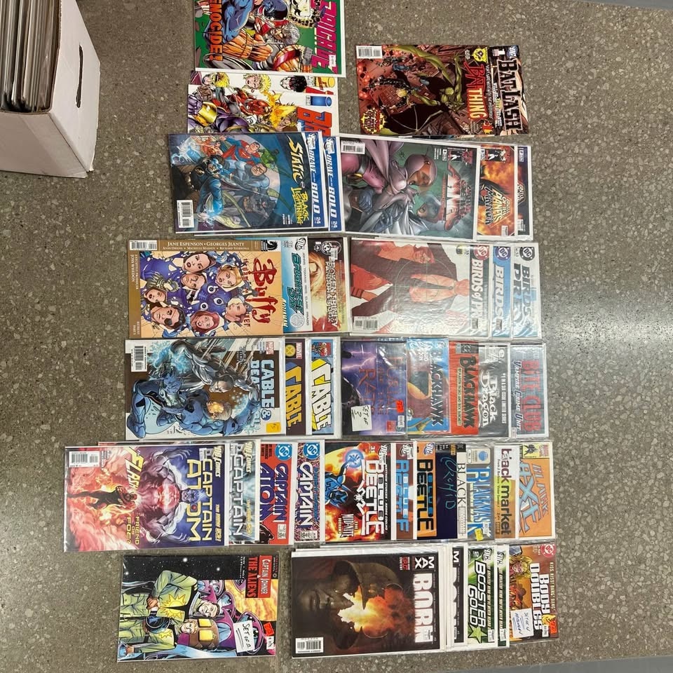 Box 5: 315 Comics - Mixed Aquaman, Conan, Flash, + - photo 3