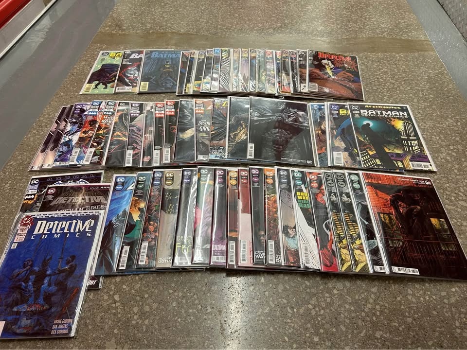 Box 11: 128 comics - Batman, joker, hulk, hawk and dove - photo 5