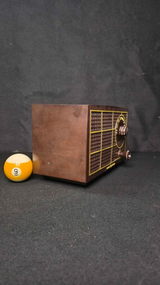 1955 General Electric Antique Tube Radio Model 419 - photo 5