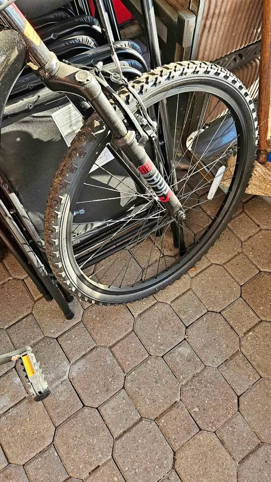 Boundary trail hyper bicycle