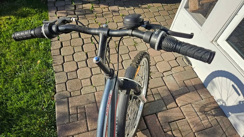 Ascent supercycle 21 speed bicycle - photo 2