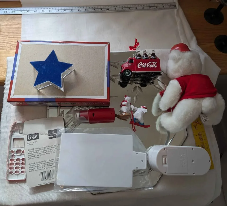 Coca-Cola Collectibles Bundle image indicator(2)