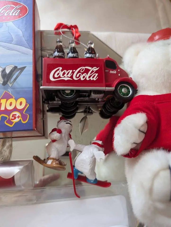 Coca-Cola Collectibles Bundle image indicator(3)