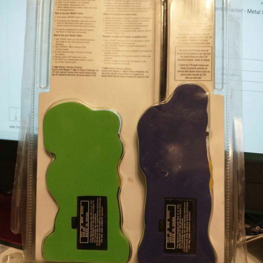 1998 Jim Henson's Sesame Street Bert & Ernie Walkie Talkies - photo 3