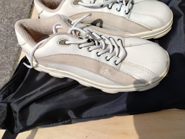 Bite Womens White Golf Shoes Size 9Comes with bag. Model 9205B - photo 3