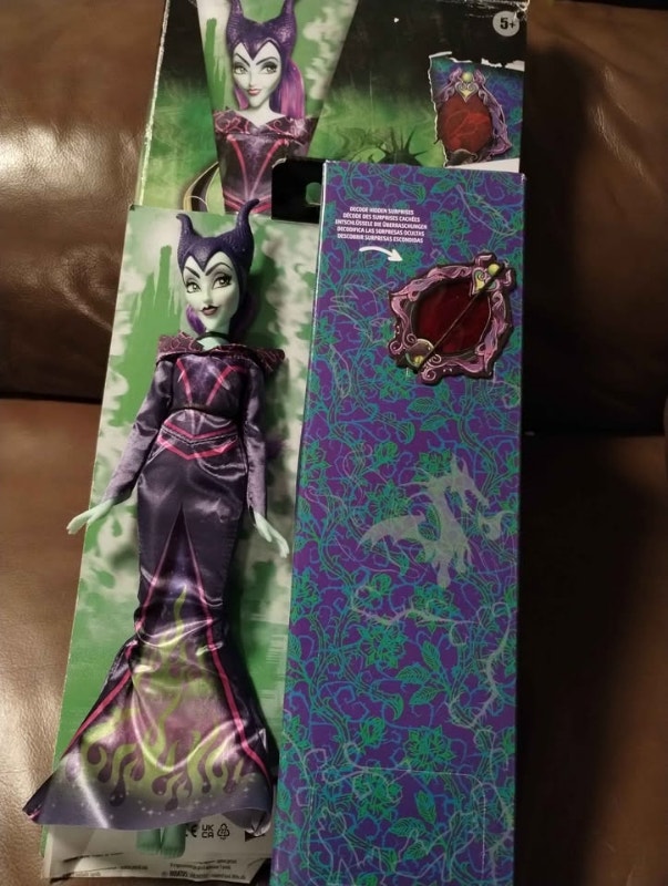 Disney Villains Maleficent Fashion Doll 2021 Hasbro #F4561