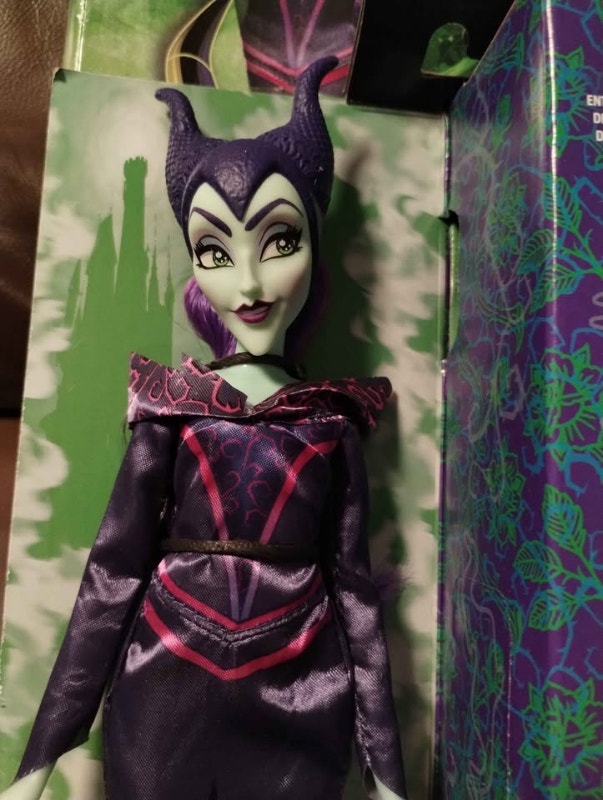 Disney Villains Maleficent Fashion Doll 2021 Hasbro #F4561 - photo 2