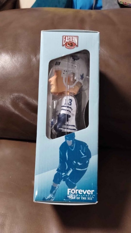 2001 Mats Sundin TML Bobblehead - photo 3