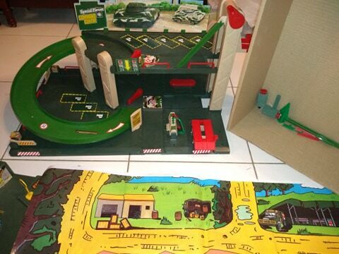 Majorette Special Forces Command Centre Military Base France - photo 2