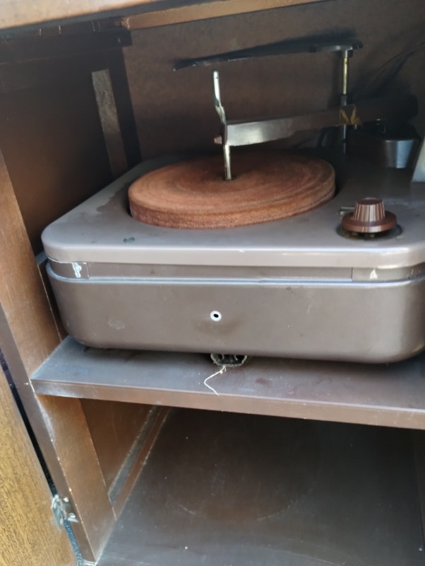 1950's Canadian Marconi Record Player - photo 3