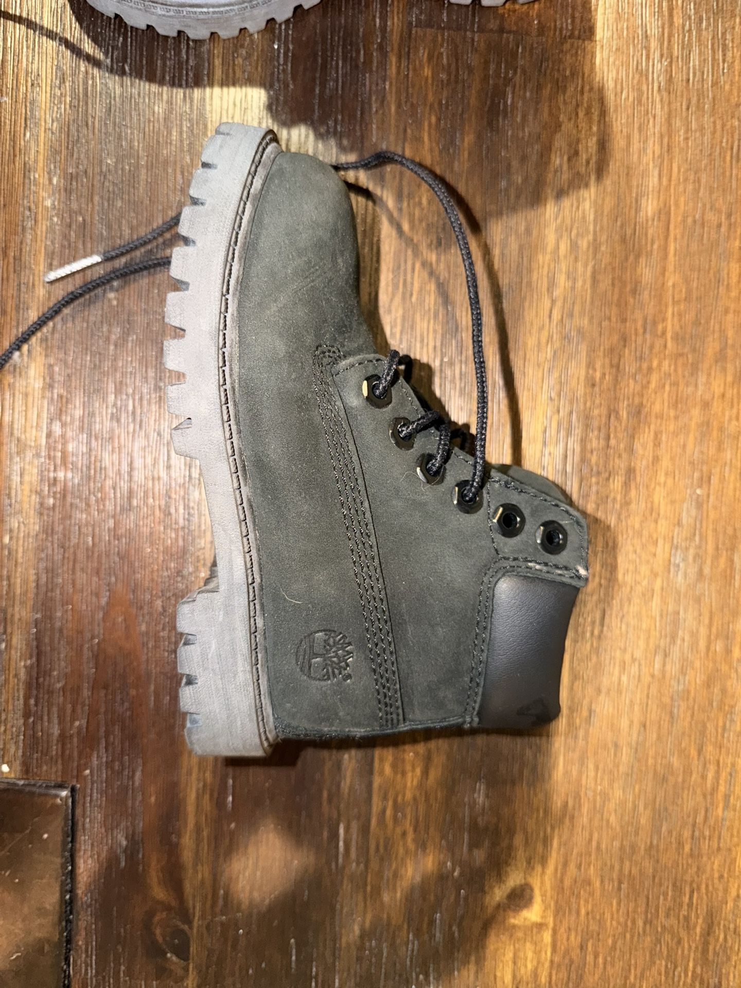2 Pairs Toddler Size 9 Timberland Boots - photo 2
