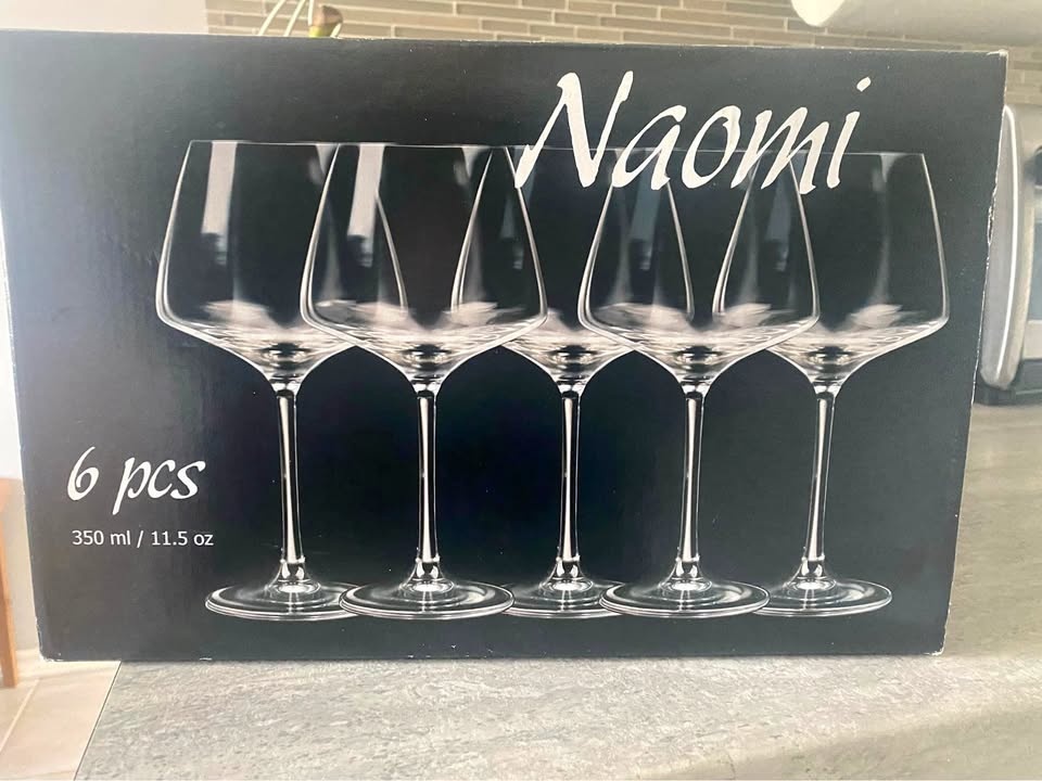 Naomi Wine glasses (6)