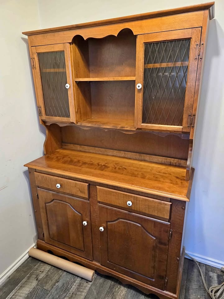 Maple dining room suite