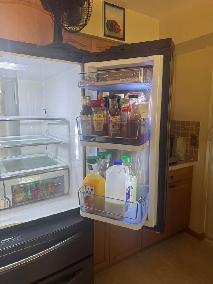 Samsung French door refrigerator - photo 3