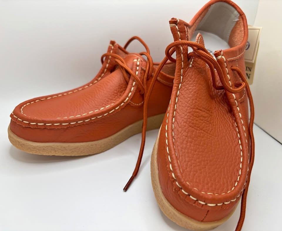 Brand new Melody Cowhide Orange Boots size 7-7.5