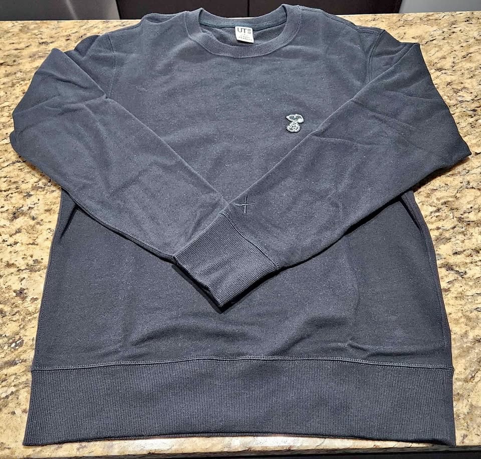 Uniqlo Kaws X Peanuts Black Long Sleeve - Asia M