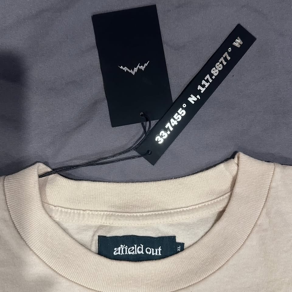 Afield Out Peace Graphic T-Shirt XL - photo 5